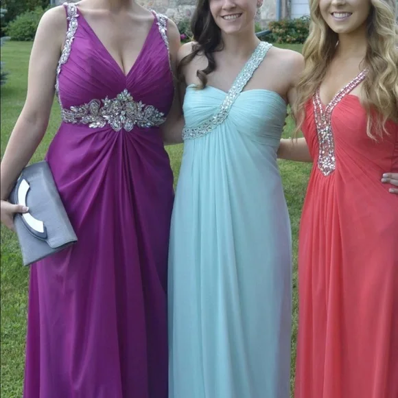 Prom Dress - Picture 4 of 4